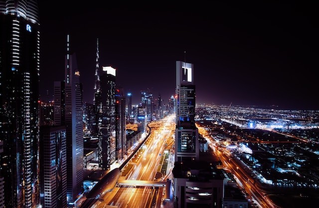 night high view to dubai